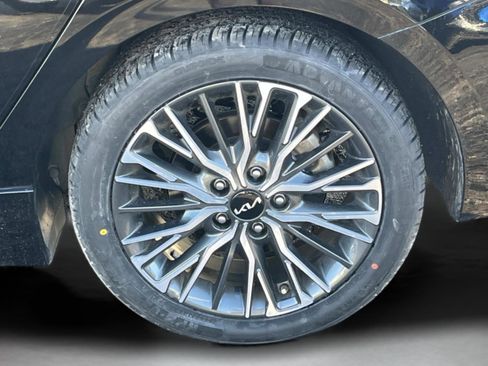 Used 2022 Kia Forte GT-Line w/ GT-Line Premium Package image 11