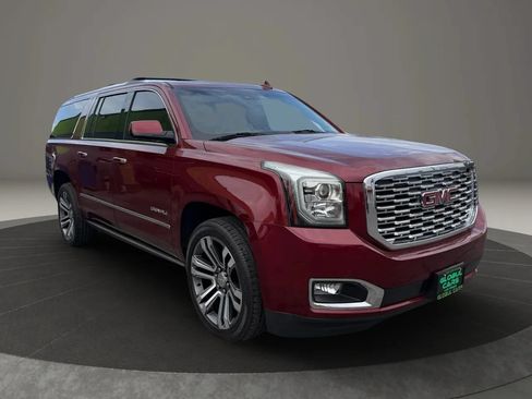 Used 2019 GMC Yukon XL Denali w/ Open Road Package AWD/4WD image 4