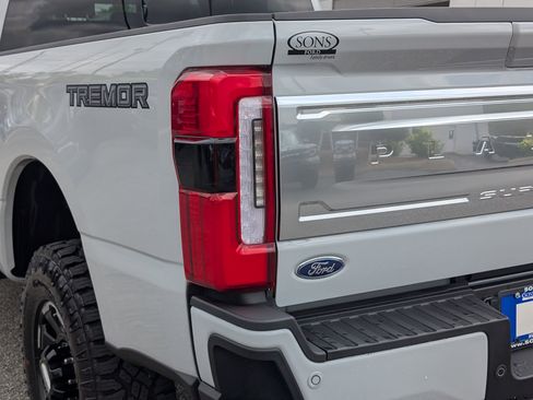 Certified 2026 Ford F250 Platinum w/ Platinum Plus Package AWD/4WD image 12