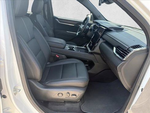 Used 2024 GMC Acadia Elevation w/ Luxury Package FWD image 23