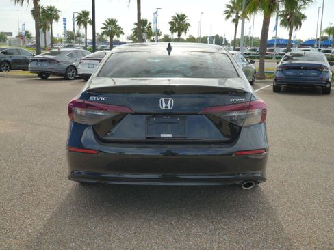 Used 2025 Honda Civic Sport image 6
