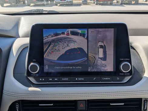 Used 2021 Nissan Rogue SL image 24