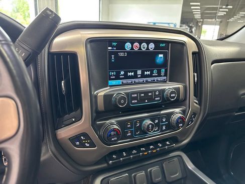 Used 2018 GMC Sierra 1500 Denali w/ Denali Ultimate Package AWD/4WD image 18