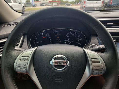 Used 2016 Nissan Rogue SL w/ SL Premium Package AWD/4WD image 29