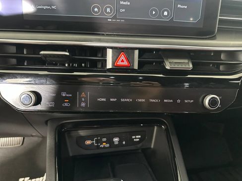 Used 2025 Kia K5 GT-Line w/ GT-Line Premium Package FWD image 22