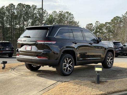 New 2025 Jeep Grand Cherokee Limited image 7