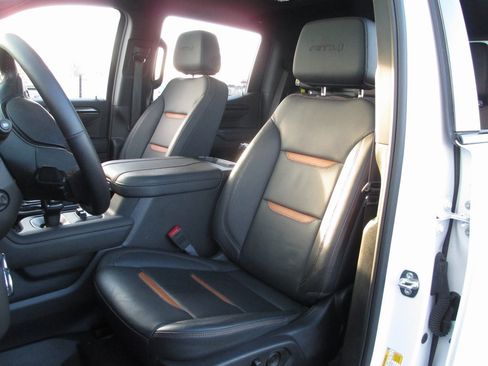 Certified 2025 GMC Sierra 1500 AT4 w/ AT4 Premium Package image 21