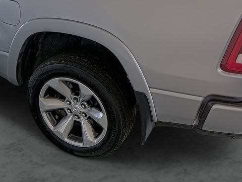 Used 2019 RAM 1500 Limited image 9