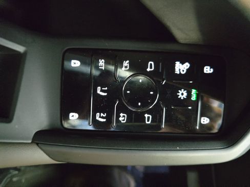 Certified 2025 Audi Q5 Prestige AWD/4WD image 25