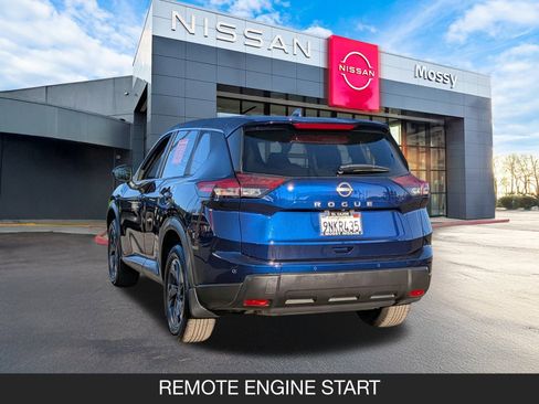 Certified 2025 Nissan Rogue SV image 7