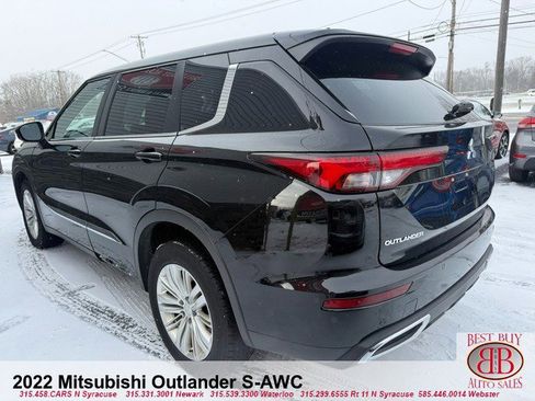 Used 2022 Mitsubishi Outlander ES image 5