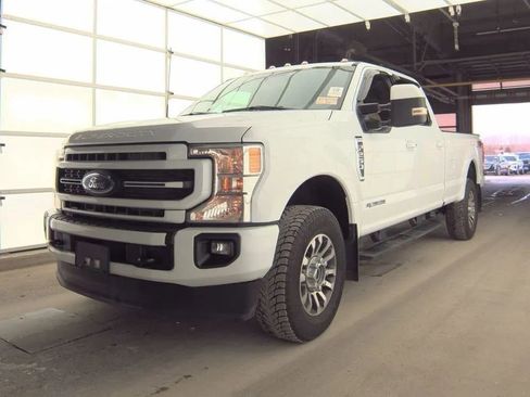 Used 2022 Ford F250 Lariat w/ Lariat Ultimate Package image 4