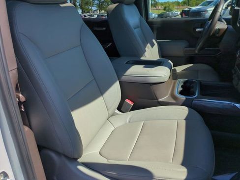 Used 2022 Chevrolet Silverado 1500 LTZ w/ LTZ Premium Package AWD/4WD image 25