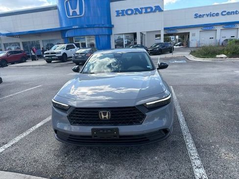 Used 2025 Honda Accord SE image 3