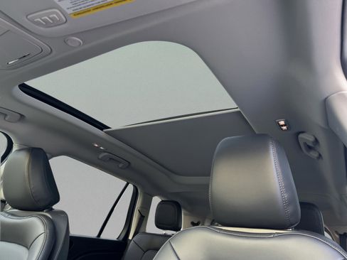 New 2026 Lincoln Aviator 2WD image 24