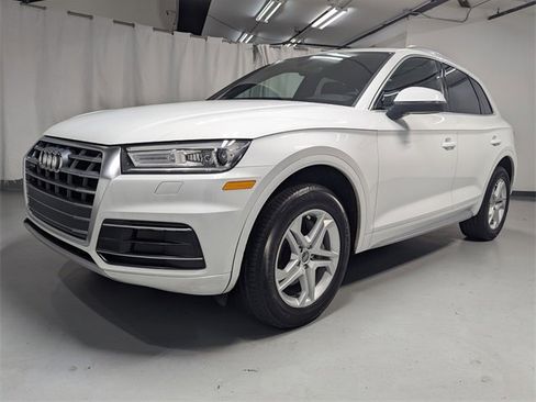 Used 2019 Audi Q5 2.0T Premium w/ Convenience Package image 5