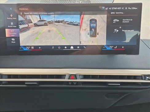 Used 2024 BMW iX xDrive50 w/ Premium Package AWD/4WD image 9