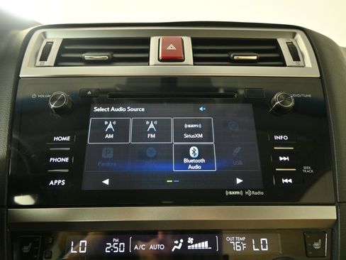 Used 2017 Subaru Outback 2.5i Premium AWD/4WD image 26