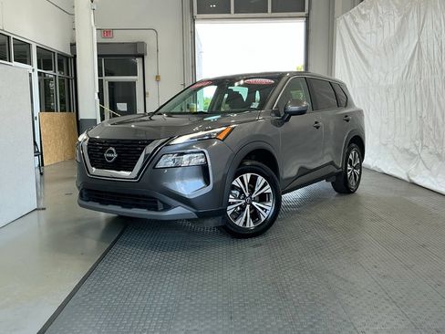 Used 2023 Nissan Rogue SV AWD/4WD image 2