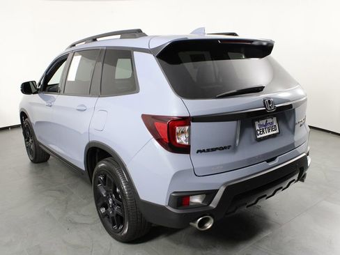 Used 2024 Honda Passport Black Edition image 3