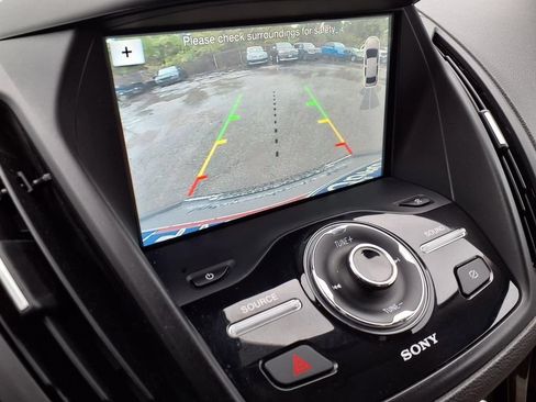Certified 2019 Ford Escape Titanium AWD/4WD image 11