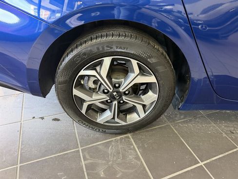 Used 2021 Kia Forte LXS FWD image 23