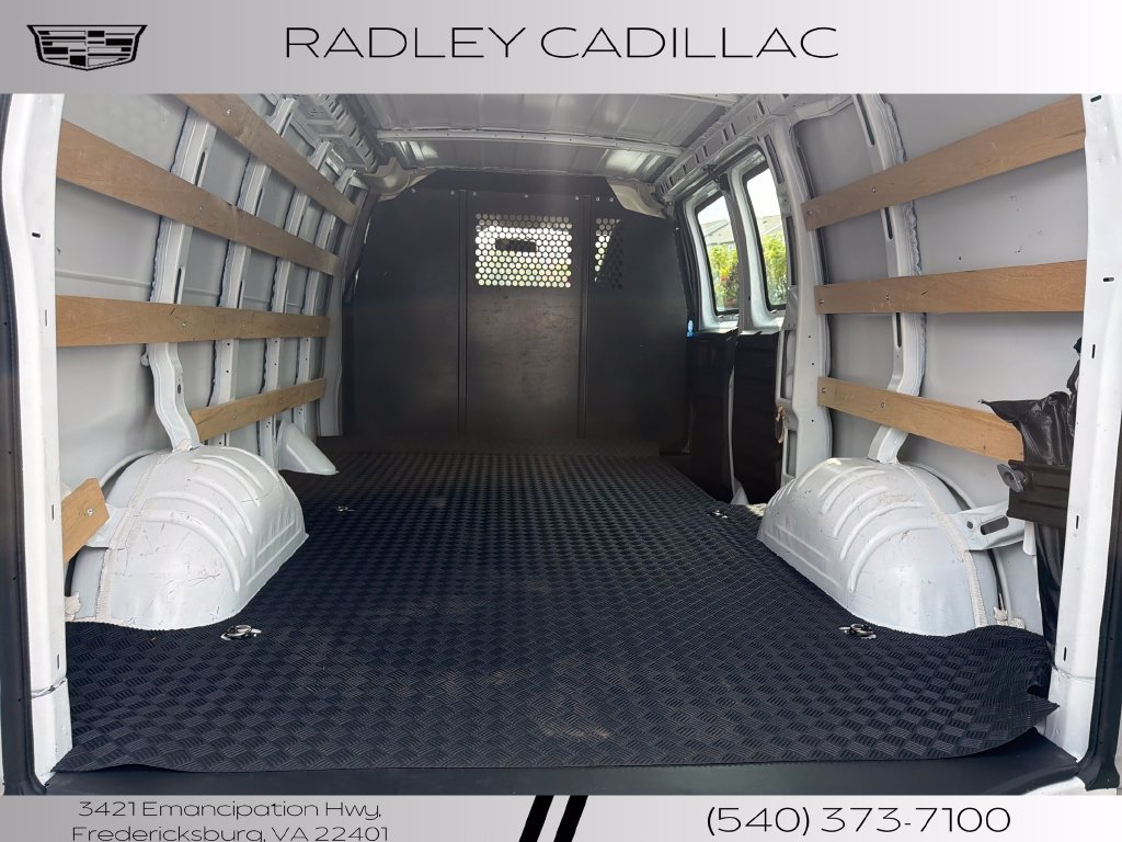 Used 2025 GMC Savana 2500 w/ Driver Convenience Package RWD image 7