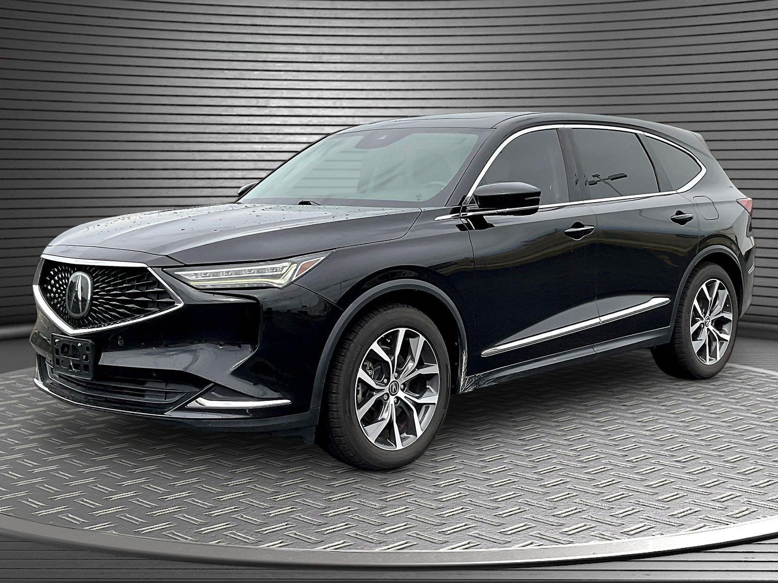 Used 2022 Acura MDX w/ Technology Package FWD image 3