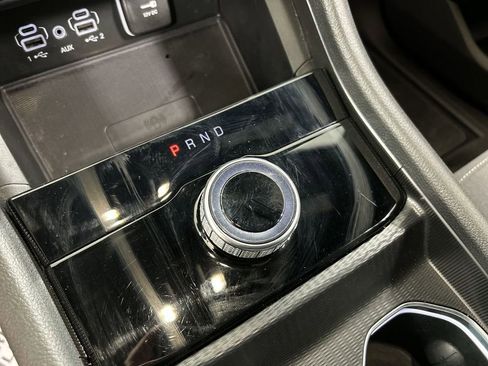 Used 2025 Jeep Grand Cherokee Laredo w/ Luxury Tech Group I image 15