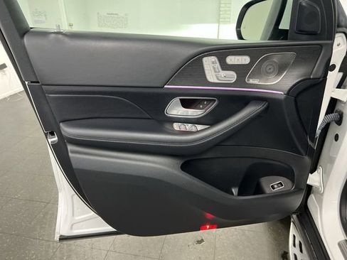 Used 2023 Mercedes-Benz GLS 450 4MATIC image 23