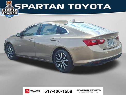 Used 2018 Chevrolet Malibu LT FWD image 10
