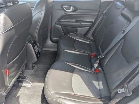 Used 2022 Jeep Compass Trailhawk AWD/4WD image 16