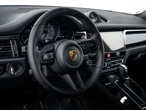 New 2026 Porsche Macan S image 16