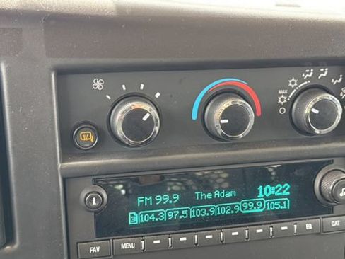 Used 2025 Chevrolet Express 2500 w/ Driver Convenience Package RWD image 29