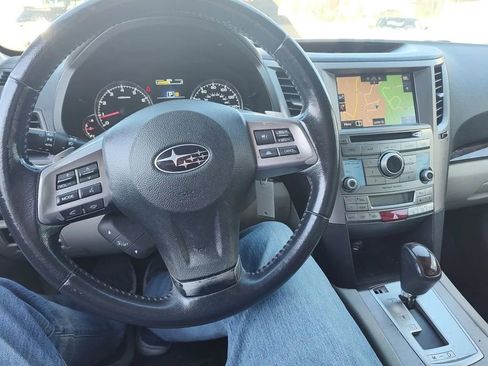 Used 2013 Subaru Legacy 3.6R Limited image 9