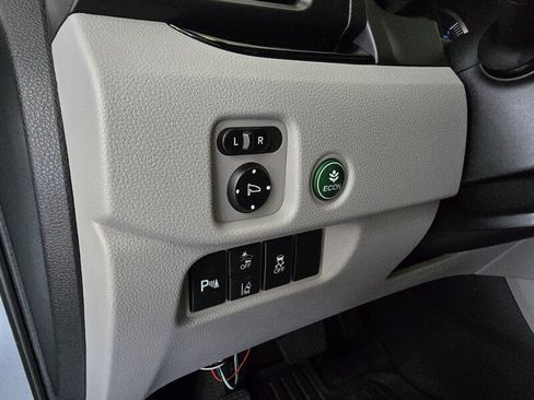 Used 2019 Honda Pilot Touring image 26