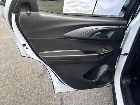 Used 2022 Chevrolet TrailBlazer ACTIV w/ Sun and Liftgate Package image 6