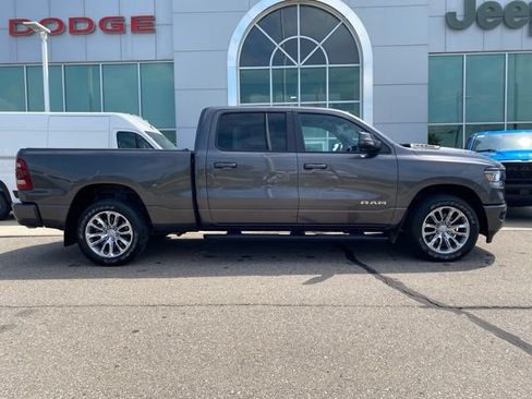 Used 2023 RAM 1500 Laramie AWD/4WD image 4