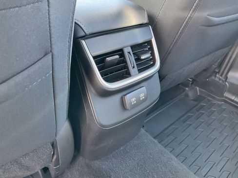 Used 2022 Subaru Legacy Premium image 17