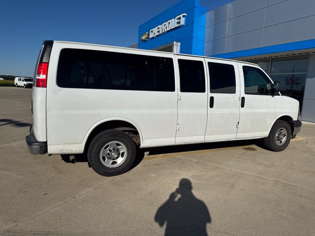 Used 2019 Chevrolet Express 3500 LT w/ LT Preferred Equipment Group RWD image 5