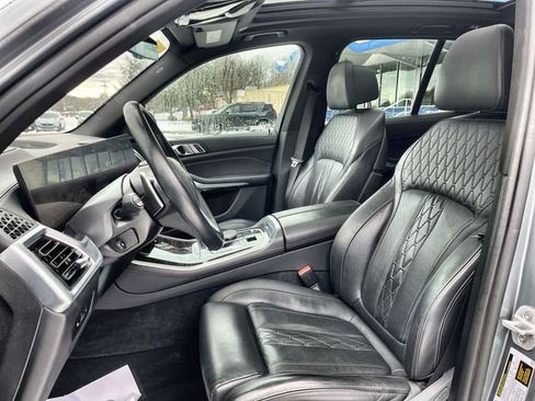 Used 2025 BMW X5 xDrive50e image 15
