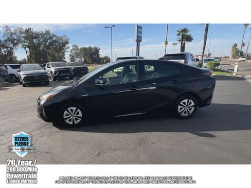 Used 2018 Toyota Prius Two image 6