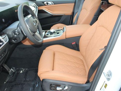 New 2026 BMW X5 xDrive40i AWD/4WD image 5
