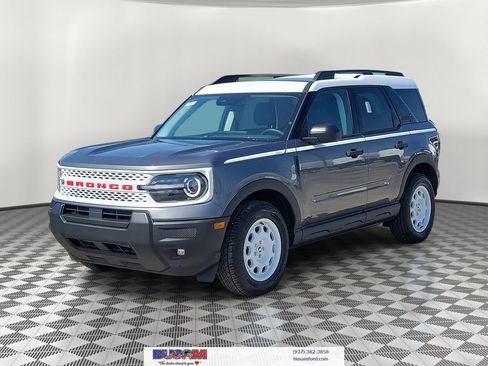 New 2025 Ford Bronco Sport Heritage w/ Convenience Package image 2