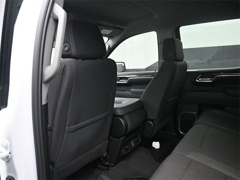 New 2026 GMC Sierra 1500 SLE image 10