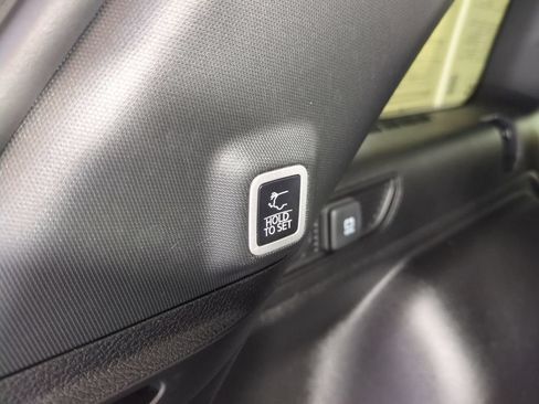 Used 2025 Jeep Grand Cherokee Limited AWD/4WD image 15