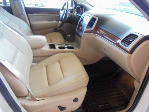 Used 2013 Jeep Grand Cherokee Limited w/ Trailer Tow Group RWD image 8