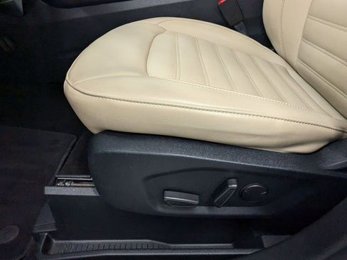 Used 2020 Ford Edge SEL w/ Convenience Package image 11