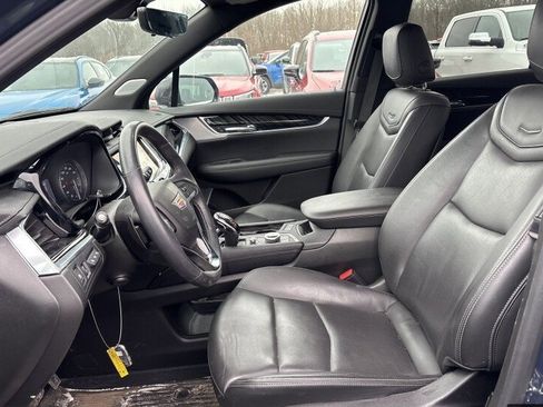 Certified 2024 Cadillac XT6 Premium Luxury w/ Technology Package image 3