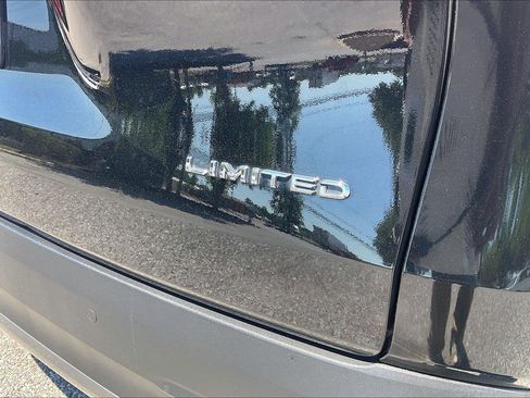 Used 2024 Toyota Grand Highlander AWD image 10